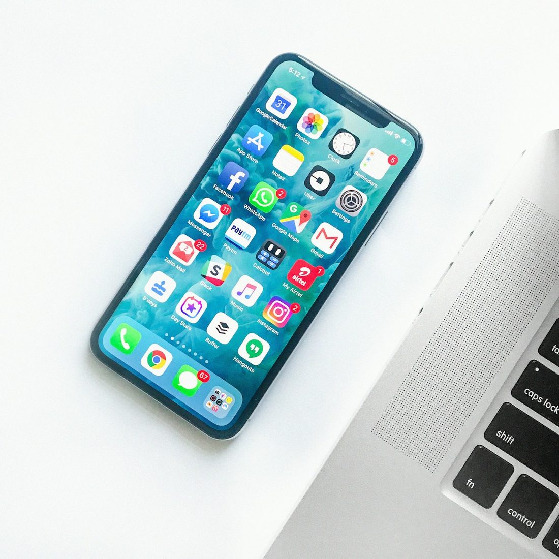 亿博体育 APP 赛程与赛事列表界面示意
